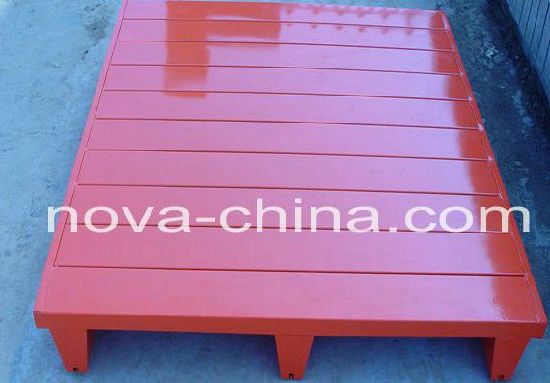 Pallet thép phẳng bốn hướng để hỗ trợ kệ Pallet