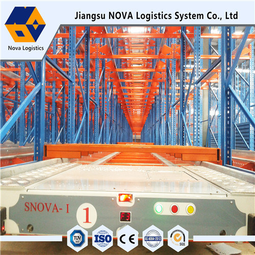 Lái xe tốc độ cao trong giá đưa đón từ Nova Logistics