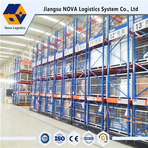 Lái xe tốc độ cao trong giá đưa đón từ Nova Logistics