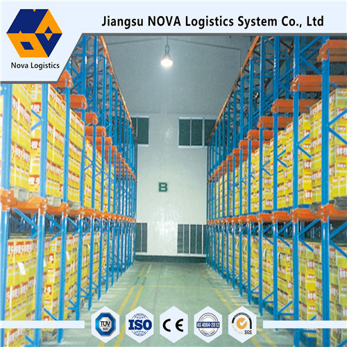 Lái xe trong Pallet Racking với chứng chỉ CE