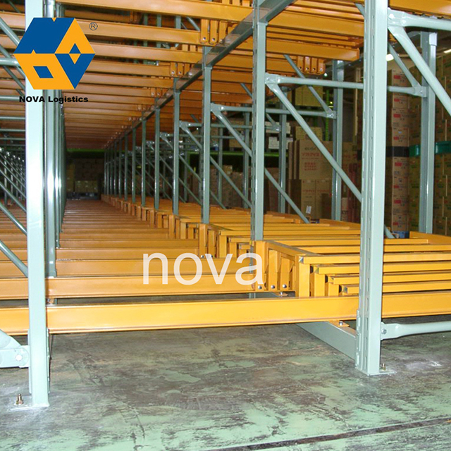 Xếp chồng thép công nghiệp hạng nặng Q235B Đẩy lùi giá đỡ pallet