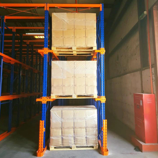 Ổ đĩa phòng lạnh bằng thép FiFo trong kệ pallet