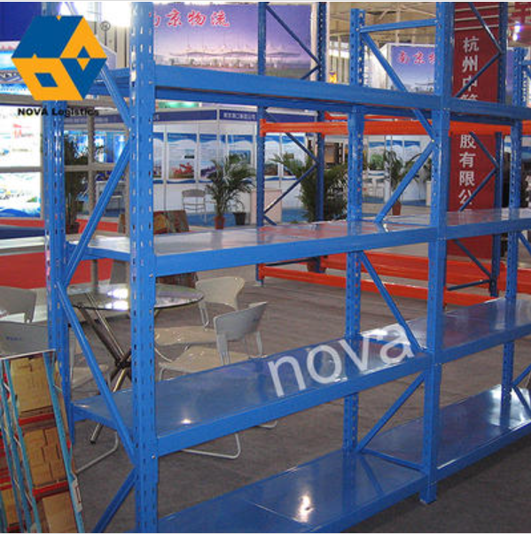 kệ trung b&igrave;nh