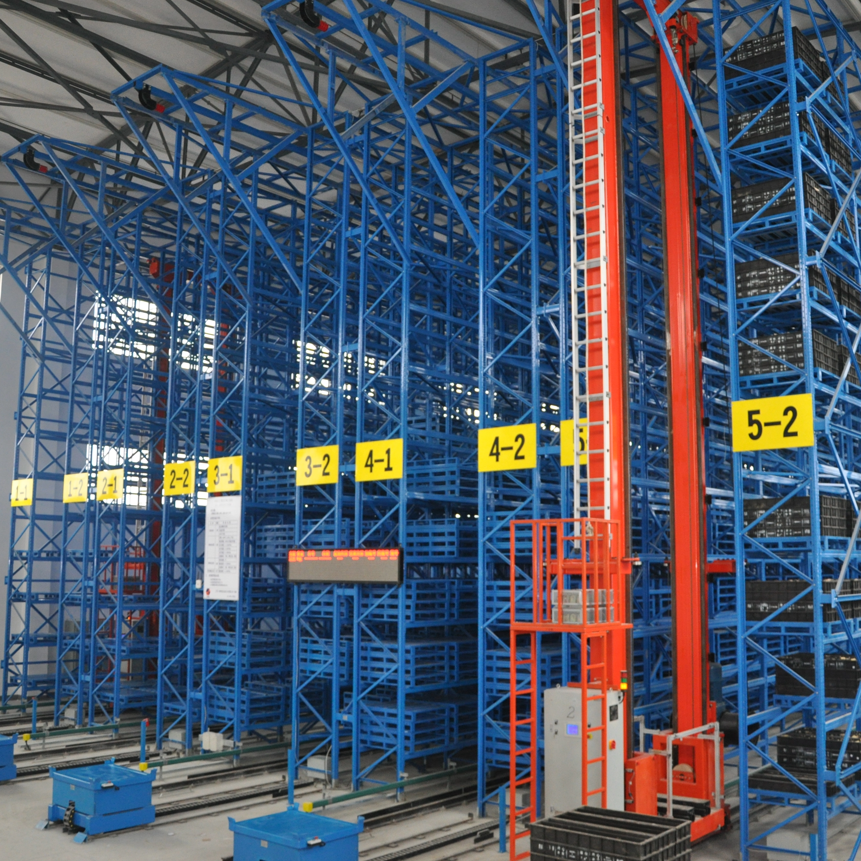 Hệ thống hệ thống lưu trữ và truy xuất tự động Hệ thống giá đỡ ASRS Hệ thống giải pháp lưu trữ kho ASRS