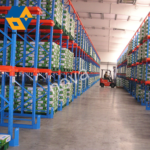 Kho ổ đĩa nặng trong kho pallet giá từ Nova Logistics