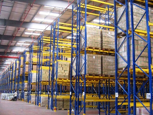 Kho lưu trữ hạng nặng tùy chỉnh kệ pallet chọn lọc 